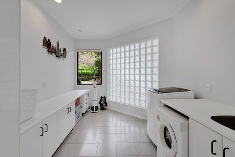 Photo of property in 371b Mangorei Road, Merrilands, New Plymouth, 4312