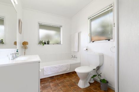 Photo of property in 44 Pelorus Street, Welcome Bay, Tauranga, 3112