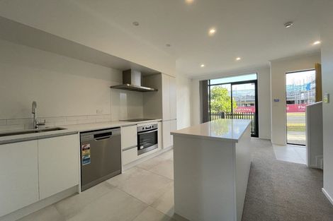 Photo of property in 58 Hobsonville Point Road, Hobsonville, Auckland, 0616