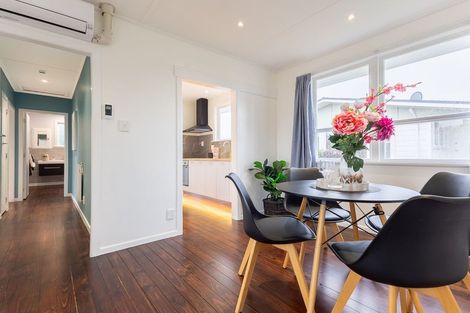 Photo of property in 55 Michael Road, Paraparaumu Beach, Paraparaumu, 5032