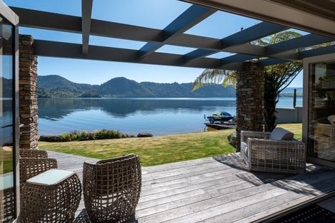 Photo of property in 17 Steep Street, Lake Okareka, Rotorua, 3076