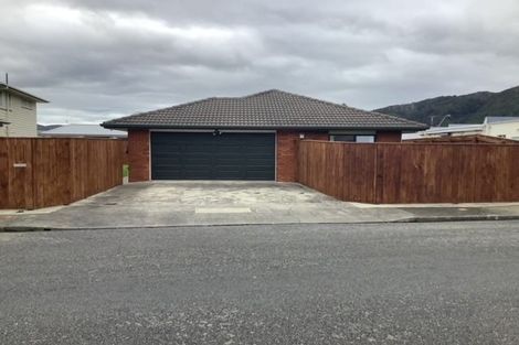 Photo of property in 37 De Menech Grove, Avalon, Lower Hutt, 5011