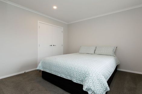 Photo of property in 20 Pegasus Place, Kelvin Grove, Palmerston North, 4414
