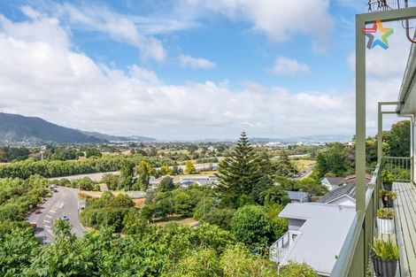 Photo of property in 16 Major Drive, Kelson, Lower Hutt, 5010