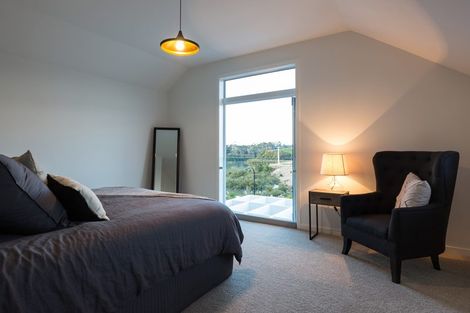 Photo of property in 10 Tauwaka Crescent, Riverhead, 0820