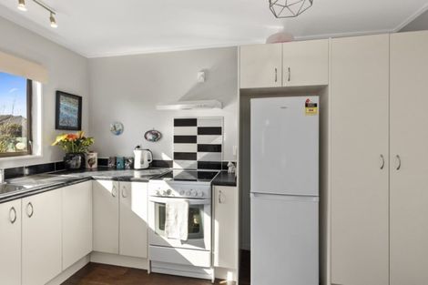 Photo of property in 17-u12 Randwick Crescent, Moera, Lower Hutt, 5010