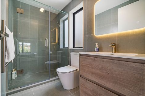 Photo of property in 3/49 Northboro Road, Belmont, Auckland, 0622