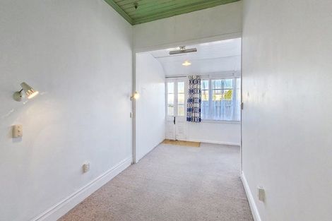 Photo of property in 11 Thynne Street, Foxton, 4814