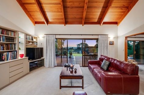 Photo of property in 238 Point View Drive, East Tamaki Heights, Auckland, 2016