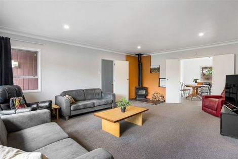 Photo of property in 4 Towra Place, Botany Downs, Auckland, 2010