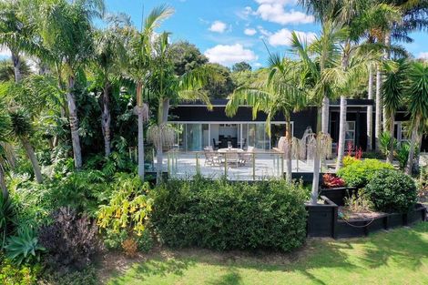 Photo of property in 269 Kaipara Road, Papakura, 2582