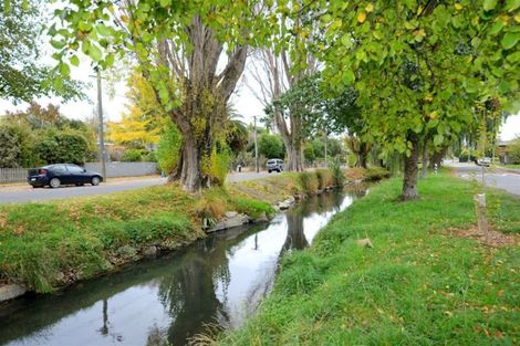 Photo of property in 90 Palatine Terrace, Saint Martins, Christchurch, 8022