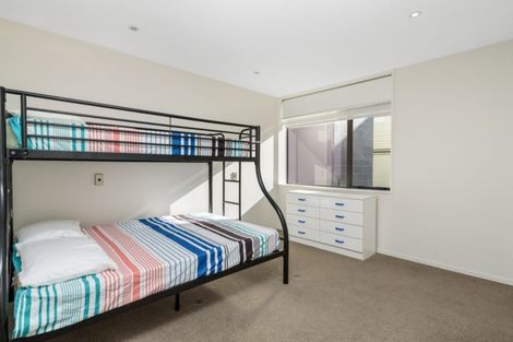 Photo of property in 5/48 Marine Parade, Mount Maunganui, 3116