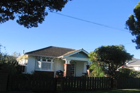 Photo of property in 18 Kauri Street, Woburn, Lower Hutt, 5011