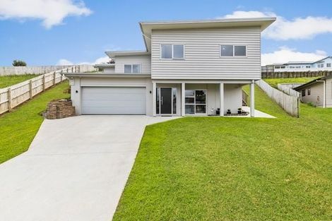 Photo of property in 44 Cape Vista Crescent, Pukekohe, 2120