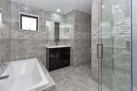 Photo of property in 25a Bunnythorpe Road, Papakura, 2110