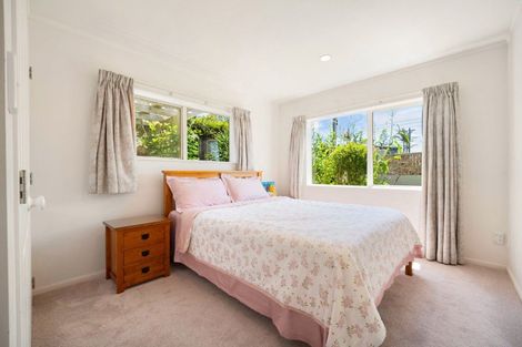 Photo of property in 2/89 Aberdeen Road, Castor Bay, Auckland, 0620