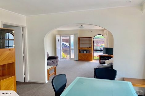 Photo of property in 2/3 Nimrod Place, Half Moon Bay, Auckland, 2012