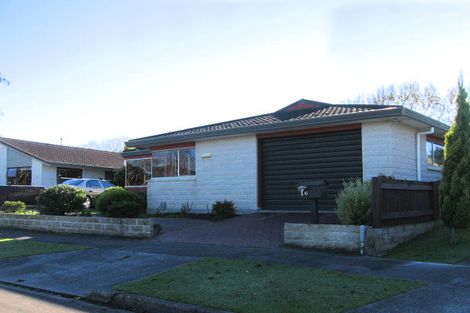 Photo of property in 16 Grange Place, Milson, Palmerston North, 4414