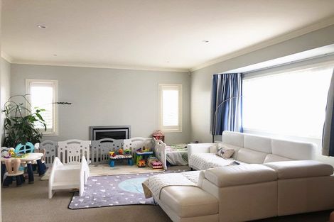 Photo of property in 73 Bayvista Drive, Karaka, Papakura, 2113