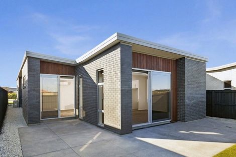 Photo of property in 6 Glen Rosa Lane, Broomfield, Christchurch, 8042