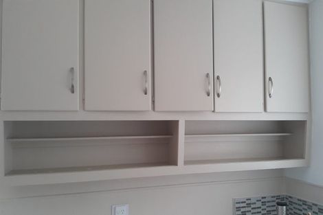 Photo of property in 9 Hatherlow Street, Glenfield, Auckland, 0629