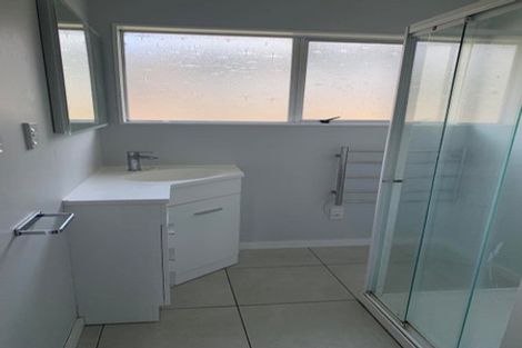 Photo of property in 2/8 Beauly Grove, Papakowhai, Porirua, 5024
