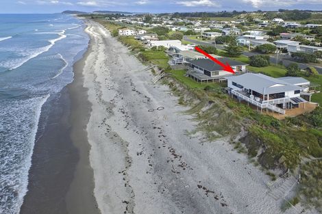 Photo of property in 51 Bway Road, Waihi Beach, 3611