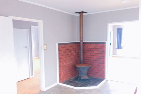 Photo of property in 206b Henderson Valley Road, Henderson, Auckland, 0612