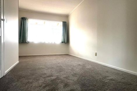 Photo of property in 11 Tyndrum Place, Highland Park, Auckland, 2010