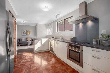 Photo of property in 6 The Mainsail, Whitby, Porirua, 5024