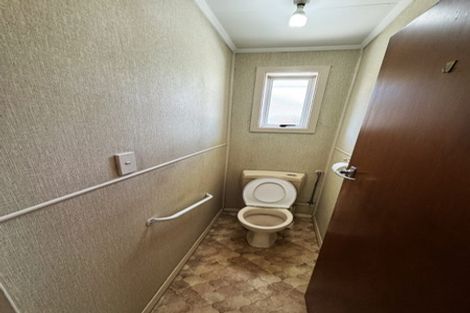 Photo of property in 16 Geelong Place, Burnside, Christchurch, 8053
