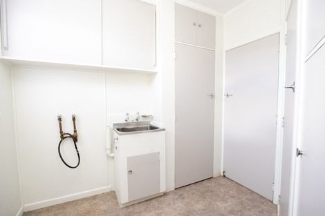 Photo of property in 63 Pipiroa Road, Ngatea, 3503