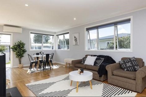 Photo of property in 23 Kaipara Portage Road, Riverhead, 0820