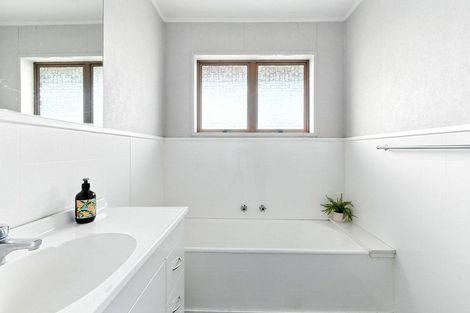 Photo of property in 14 Oroua Street, Te Puke, 3119