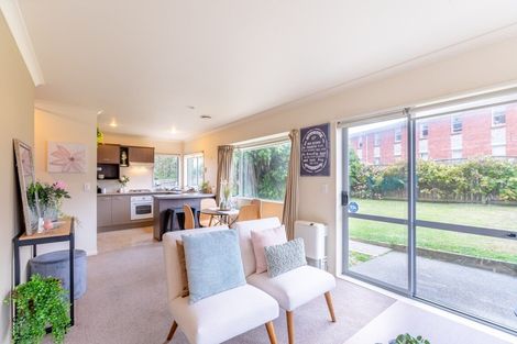 Photo of property in 2 Pohutukawa Grove, Titahi Bay, Porirua, 5022