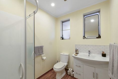 Photo of property in 10 Shortland Street, Lower Vogeltown, New Plymouth, 4310