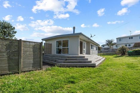 Photo of property in 52 One Tree Point Road, One Tree Point, 0118