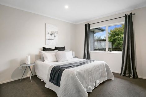 Photo of property in 4 Rose Leigh Drive, Cambridge, 3434