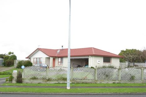 Photo of property in 25 Silvan Place, Bell Block, New Plymouth, 4312
