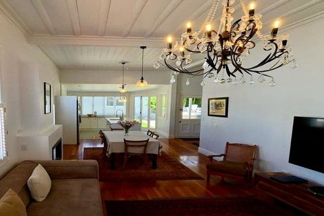 Photo of property in 33 Church Street, Devonport, Auckland, 0624