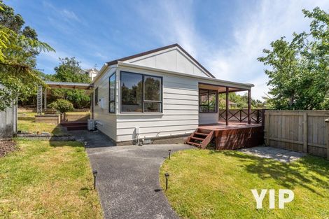Photo of property in 30 Guadeloupe Crescent, Grenada Village, Wellington, 6037