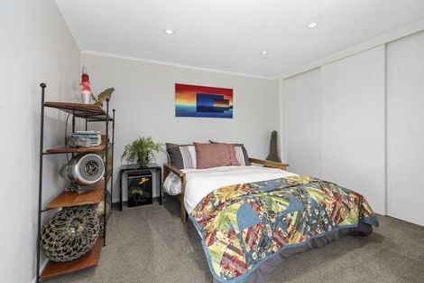 Photo of property in 50 Spencer Street, Crofton Downs, Wellington, 6035