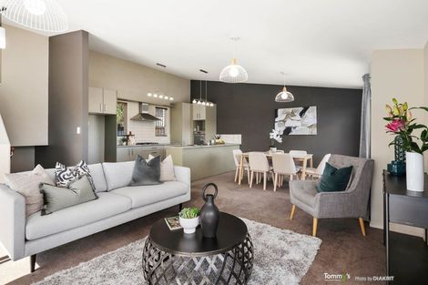 Photo of property in 80c Stewart Drive, Newlands, Wellington, 6037