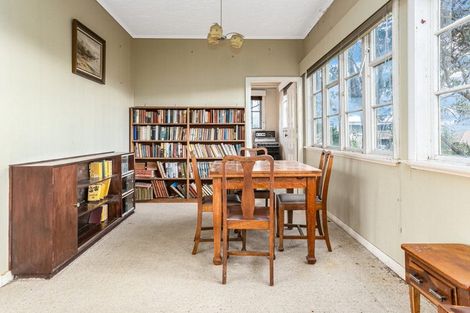 Photo of property in 131 Nevay Road, Miramar, Wellington, 6022