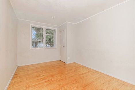 Photo of property in 1/11 St Leonards Road, Kelston, Auckland, 0602