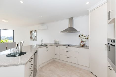 Photo of property in 8 Bosun Place, Te Atatu Peninsula, Auckland, 0610