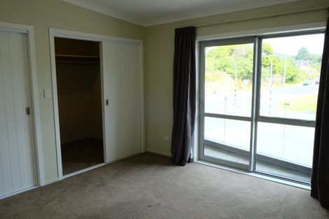 Photo of property in 19u2 Collins Avenue, Tawa, Wellington, 5028