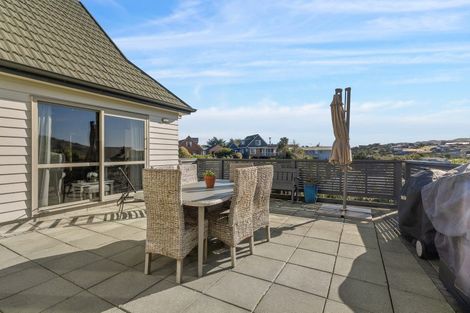 Photo of property in 69 Saint Ives Drive, Camborne, Porirua, 5026