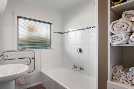 Photo of property in 72 Neale Avenue, Stoke, Nelson, 7011